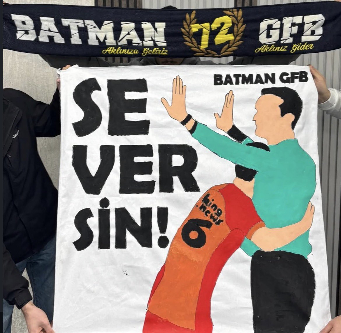 😎 GFB'nin yaptığı müthiş pankart.