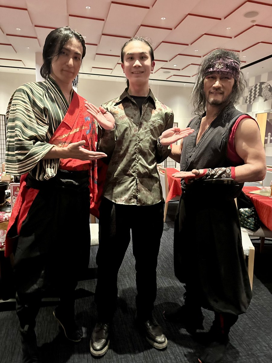 yuta_samurai's tweet photo. MASAKADO外伝 -絆の義-

剣さんの最終日に間に合いました！

前章と趣きが違ってより華やかに！
より迫力あるショーでした✨

#座show https://t.co/lnYiwgOwq5