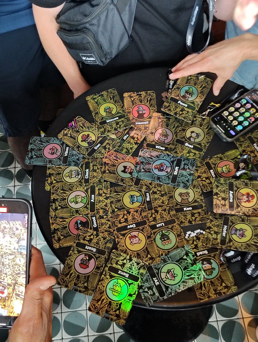 GM IM THANKFUL FOR YOU

As we start to move through the aether today on Thanksgiving, adopt a posture of blessings and gratitude. 

Doing this simple thing - adjusting your posture while saying "I'm Blessed and Grateful" you will leave this day feeling it so