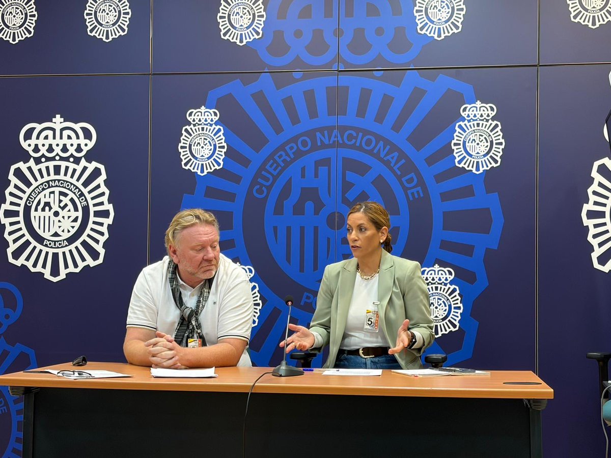 ADSPIB's tweet image. Nueva junta directiva
✔️Presidenta: Inés Ybarra @Ines28 ✔️Vicepresidente: Juan Cruz @detectives__garbo 
✔️Secretario: David Garrido 
✔️Tesorero: Jordi Garrós por Grupo Cabanach @grupocabanach 
✔️Vocal: Miguel Ángel Serra
✨Enhorabuena y a seguir trabajando #seguridadprivada