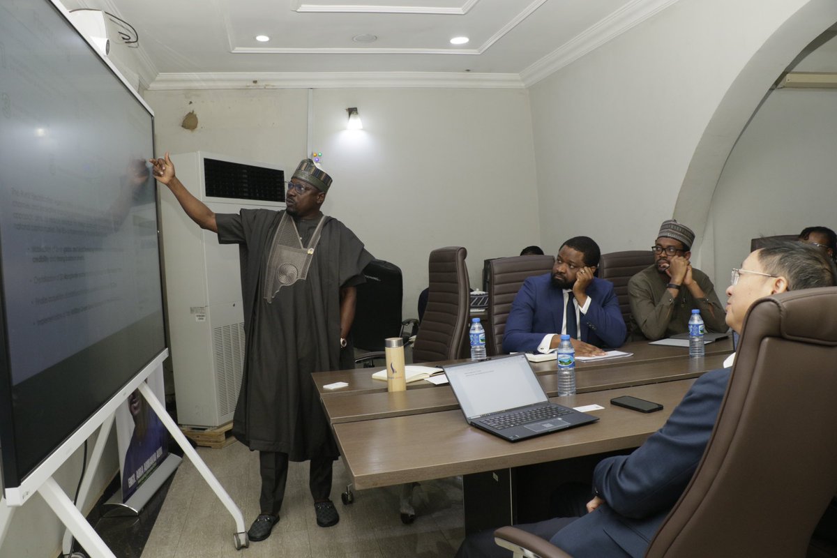 abbaaliyu_'s tweet photo. Yesterday, I had the pleasure of welcoming Jie Tang, the World Bank’s Energy Sector Practice Manager, to the REA Headquarters as part of his mission visit to Nigeria.

Our discussions focused on the progress of Mission 300: DARES, our energy connection targets, and the ongoing work behind the capital projects coordinated through the REA’s Technical Services Department. I was joined by the Head of NEP, @FemiAkinyelure , and the ED Technical Services, Engr. Umar A Umar, as we walked through our current frameworks, milestones, and the road ahead.