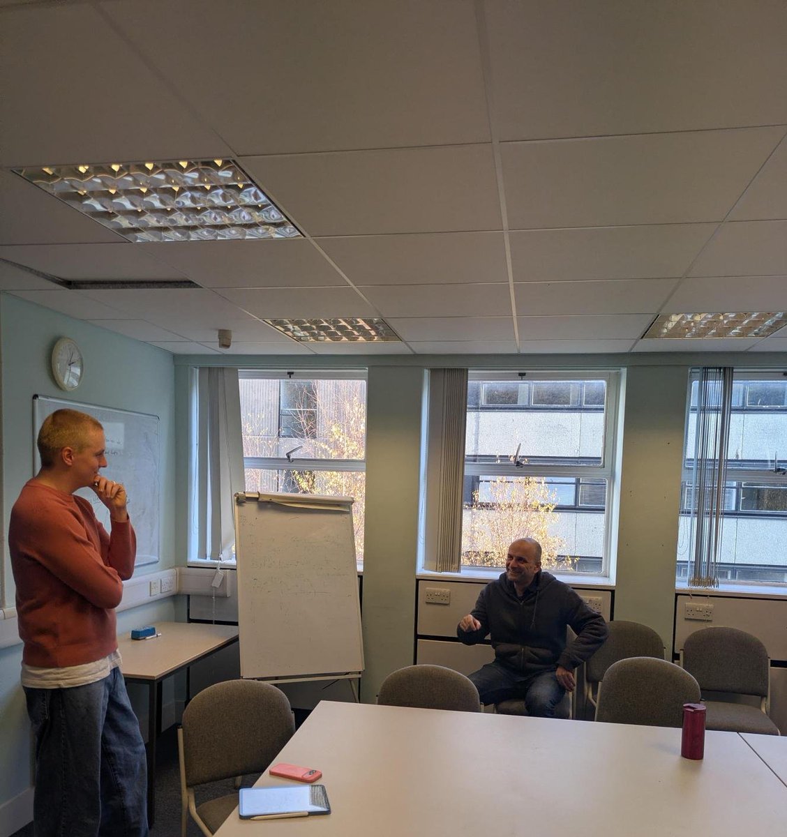 UoS_Economics's tweet image. Our department hosted a great seminar this week by my colleague @_ToFeWe  titled &quot;Experimental Evidence That Conversational AI Can Steer Consumer Behavior Without Detection&quot;. Eye-opening insights into conversational AI and consumer choices! #AIResearch #BehavioralEconomics