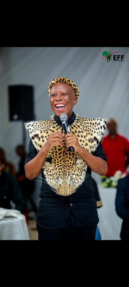 FMokgalaka23463's tweet image. Simply engage with the people movement, which is simply mighty #EFF, he will be arranged to account very fast &amp;amp; pay them even in advance...#EFF,#PROBLEMSOLVER,#VOTEEFF.🇿🇦❤️✌️🙏✈️🚀