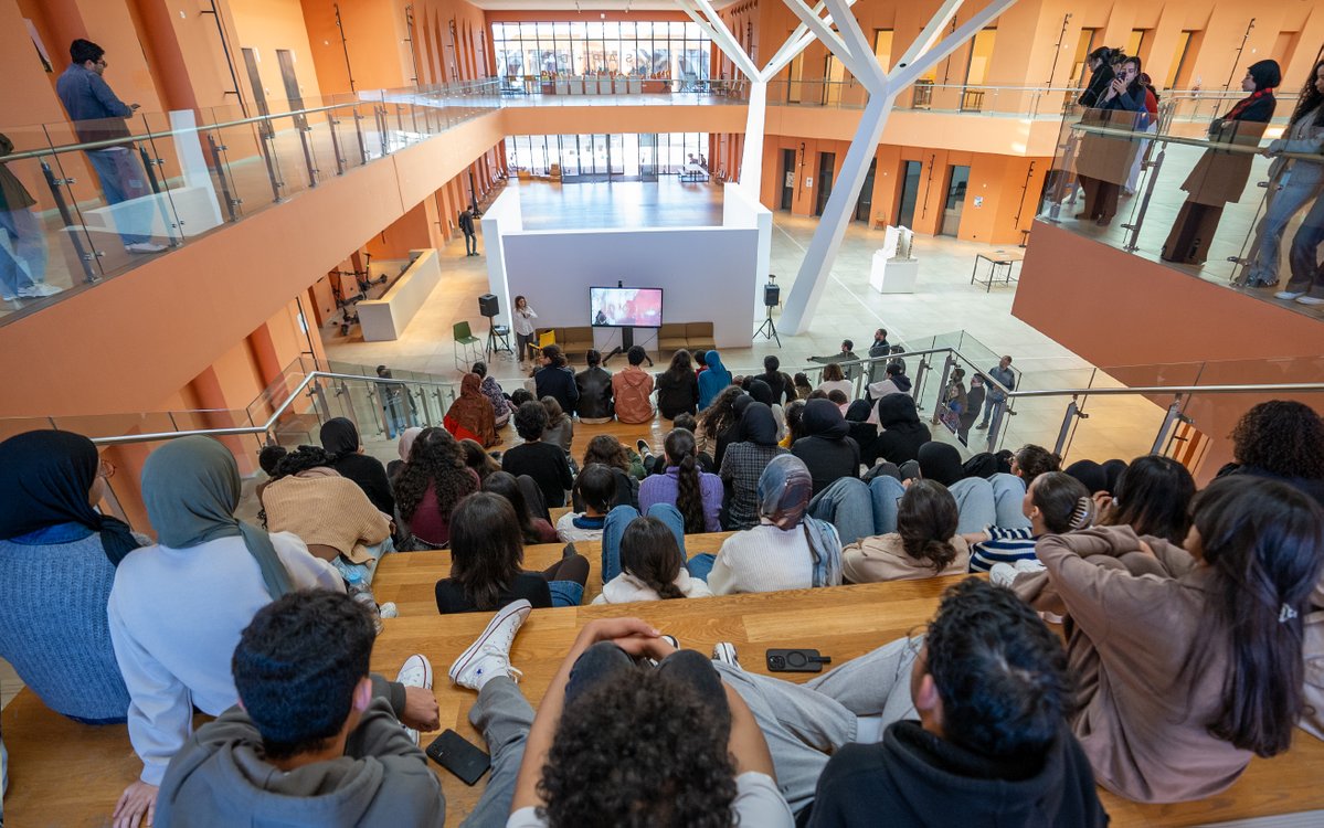 When architecture meets light, perception, and the digital realm.

The #FANFESTIVAL2025 welcomed <a href="/buildz____/">ZINEB SEKKAT</a>  Zineb Sekkat, Architect D.ENA &amp; CEO of BUILDZ, for a talk that reshaped the way we look at space.

“Augmented Architecture: Light, Perception, and Digital Art”
A deep