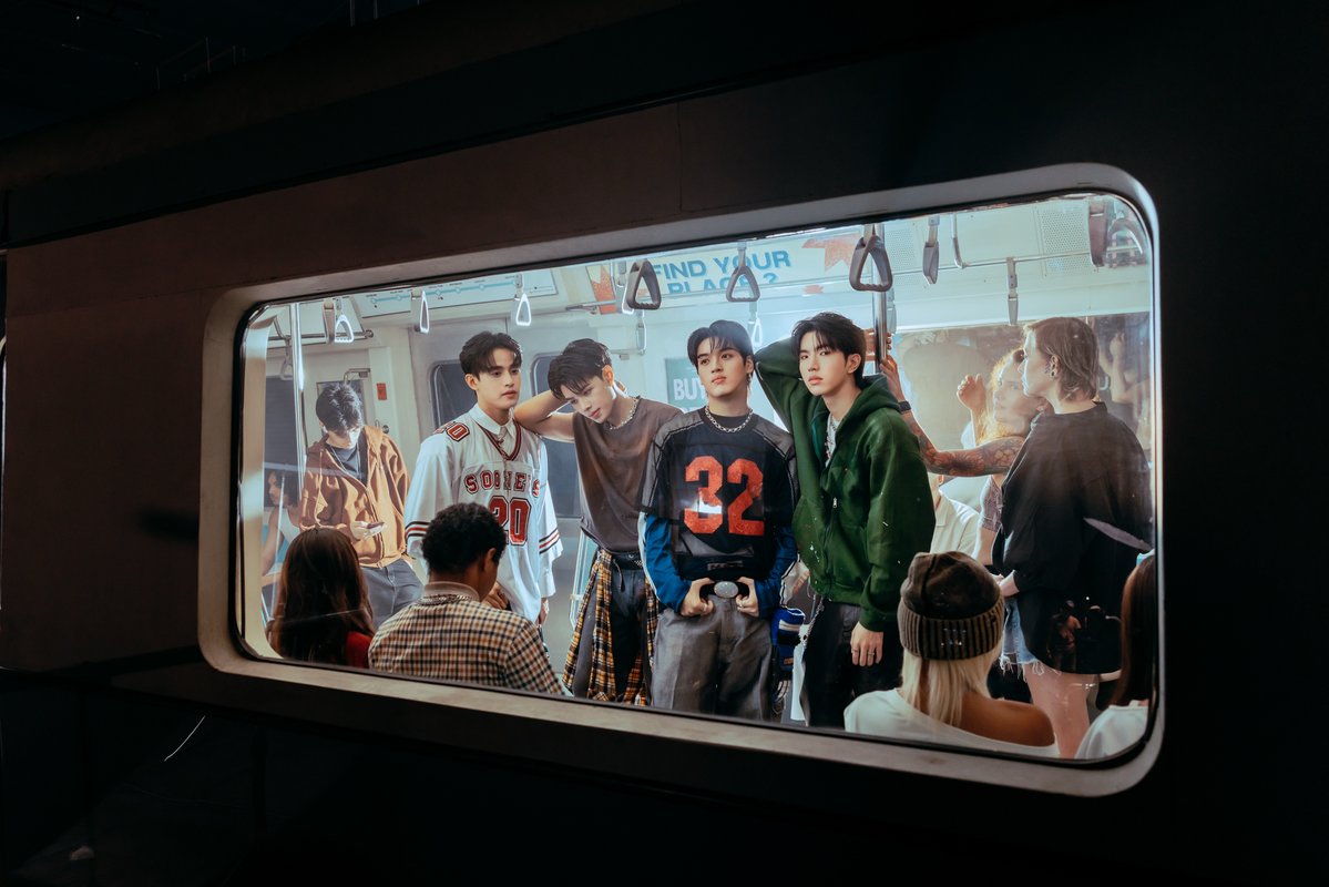 mintmag_th's tweet image. ชาเลนจ์ต้องมา! 4 หนุ่ม ‘บาร์โค้ด-คีน-อชิ-อังเปา’ CLO’VER บอยกรุ๊ปน้องใหม่จาก RISER MUSIC ที่มาพร้อมกับลัคกี้ไอเท็มอย่างใบโคลเวอร์ สัญลักษณ์แห่งความโชคดี ปล่อยเดบิวต์ซิงเกิล “คนคุ้นคอย” (Next To You)” แนวเพลงสไตล์ POP HIPHOP ที่ได้ URBOYTJ มานั่งแท่นโปรดิวเซอร์…