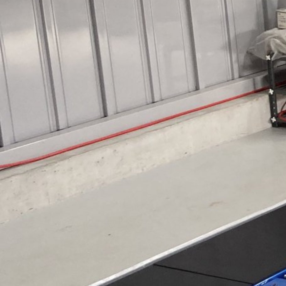 ガレーディアじゃなくて倉庫の方にしたら
高基礎にせんでもリフト大丈夫ぽいし
毎回毎回この基礎をよいしょて
跨いで入るの大変よな〜
高けりゃ高いに越したことは
ないんやろけど🫠