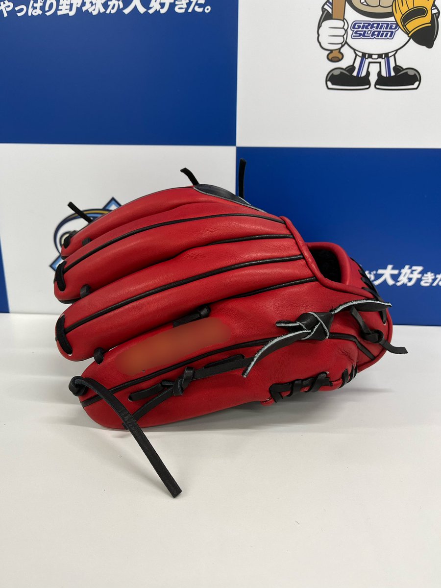 89_grandslam's tweet photo. #お客様のオーダーグラブをご紹介

MizunoPro ミズノプロ
軟式用オーダーグラブ
内野手用 "紅林モデル"
型付加工済
#グラスラ型付

ウェブ下にボールが集まっても、
タータンショックウェブがしっかりと強い打球でも受け止めてくれます👍

やっぱりレッド×ブラックは鉄板でカッコイイですね😍✨ https://t.co/0YHWapxMFE