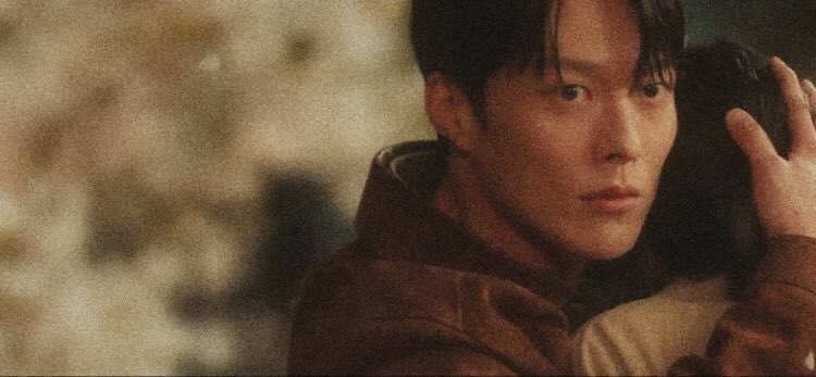 nefesalmakgibii's tweet image. • darim jihyeok&apos;s precious.. his priority is always to make sure she doesn&apos;t get hurt in any way.. • 🤎🫂

#DynamiteKiss #JangKiYong #AhnEunJin