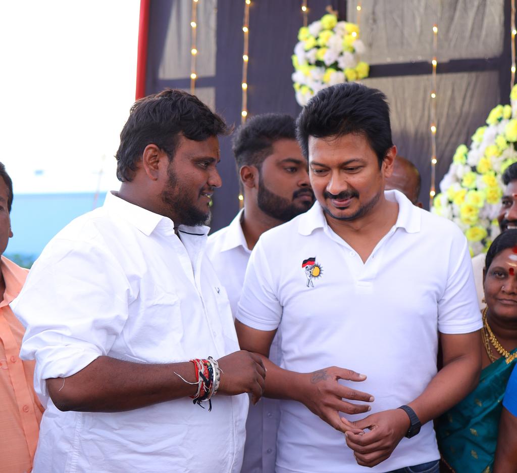 அன்பு அண்ணன் <a href="/Udhaystalin/">Udhay - தமிழ்நாட்டை தலைகுனிய விடமாட்டேன்</a> அவர்களுக்கு இனிய பிறந்தநாள் வாழ்த்துக்கள் 🎁🎂👑🎊 ♥️