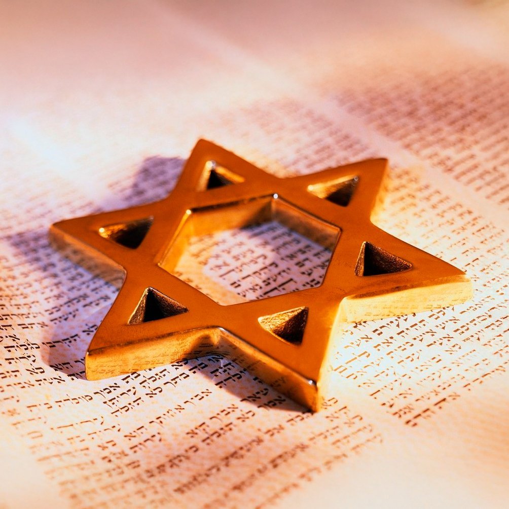 republiqueBRA's tweet image. ✡️ 🎤 Produtora que traria o show de Kanye West à cidade de São Paulo (SP), agora cancelado, tenta fazer com que o rapper se DESCULPE com a comunidade judaica após declarações antissemitas; o artista prioriza uma conversa no Fantástico ou com o apresentador Luciano Huck, que é…