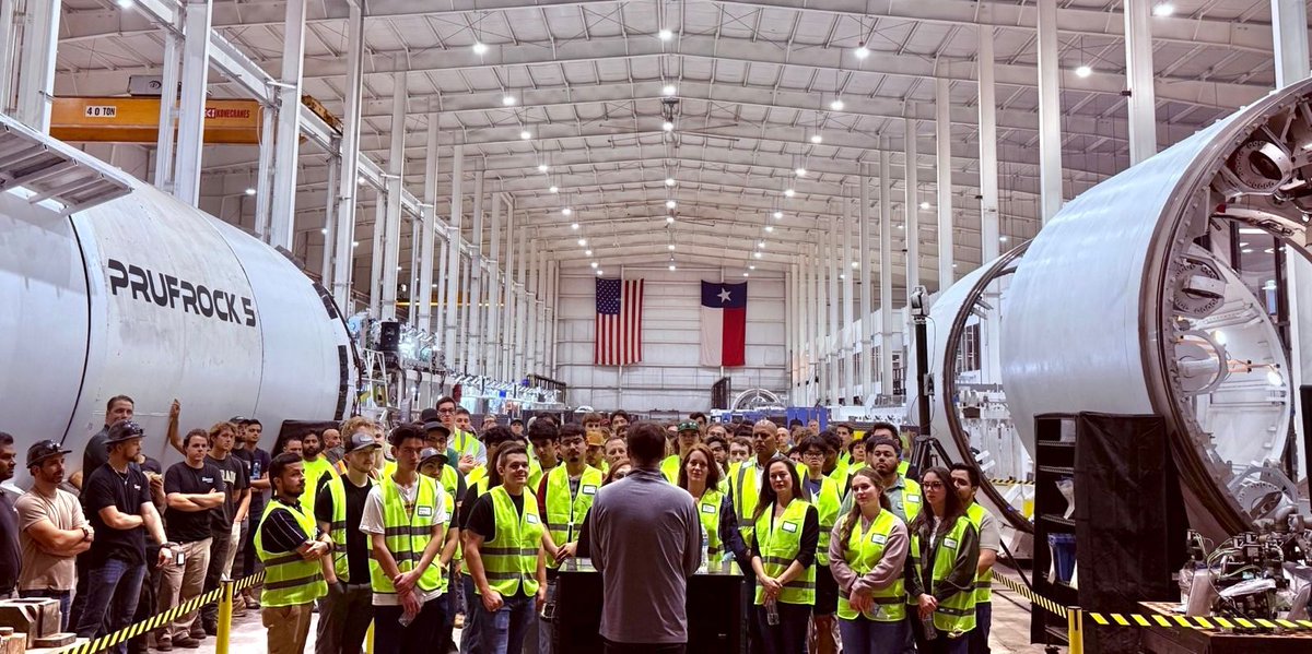🚨🇺🇸 THE BORING COMPANY JUST MADE TUNNELS CHEAPER THAN HIGHWAYS

U.S. cities pay $1.4 billion per mile for tunnels. New York's next tunnel? $4 billion per mile.

The Boring Company does it for $10 million.
Future target: $4 million.

They're building tunnels 140x cheaper than the