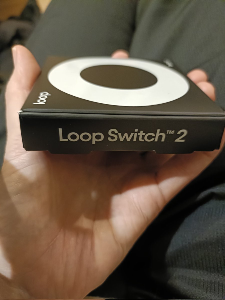 nyamco_2010's tweet image. BLACK FRIDAYで購入した
私のSwitch2

 #loop
 #耳栓 
 #生活必需品