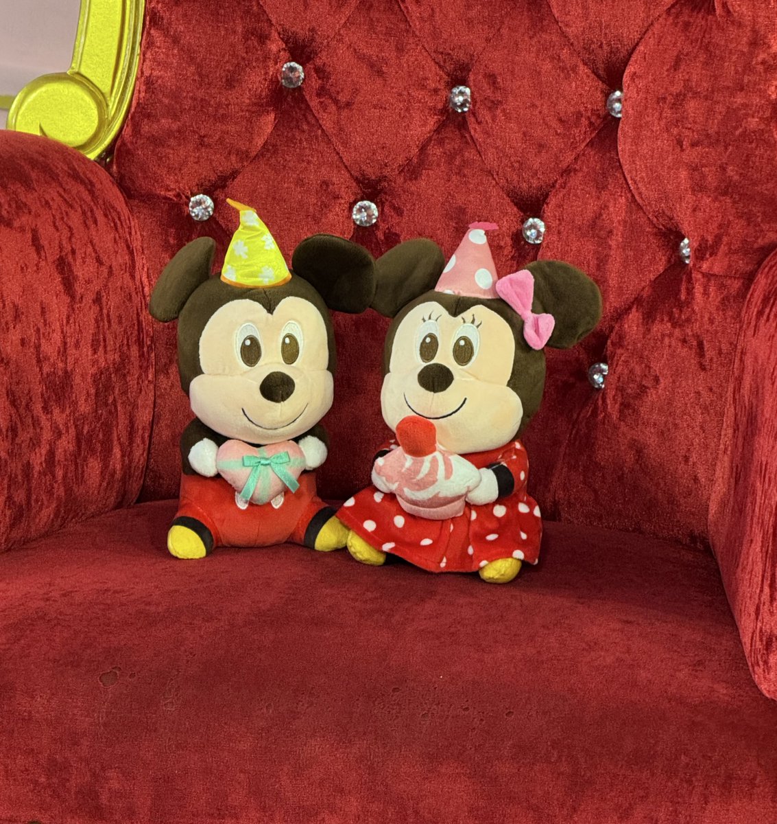 centralwOrld's tweet image. คูมแม่ แวะมาขอบคุณแฟนๆของ #ฟรีนเบค ทุกคน ที่มาร่วมชมรูปและคลิปสวยๆ พร้อมสนุกกับการเทรนด์สุดปัง ในแคมเปญ Christmas ที่ผ่านมา ❤️🎄

ทุกคนเก่งมาก 😍 คูมแม่เตรียมรางวัลไว้ให้แล้ว 😆

SAROCHA REBECCA DISNEY AT CTW
#centralwOrldXmasXFreenBecky
#centralwOrld
#CTWTheMagicalStars2026…