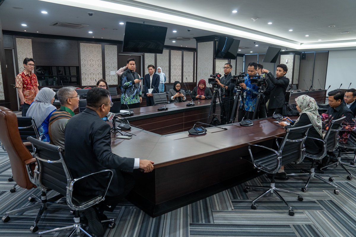 Tengku Zafrul 🇲🇾 tweet media