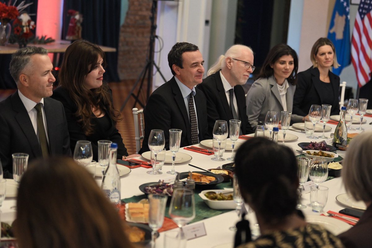 Happy Thanksgiving to all Americans. Earlier this week, I had the pleasure of hosting the Chargé d’affaires of the United States to the Republic of Kosova, Anu Prattipati, and her team for a Thanksgiving lunch. In only its second year, this gathering is becoming a cherished