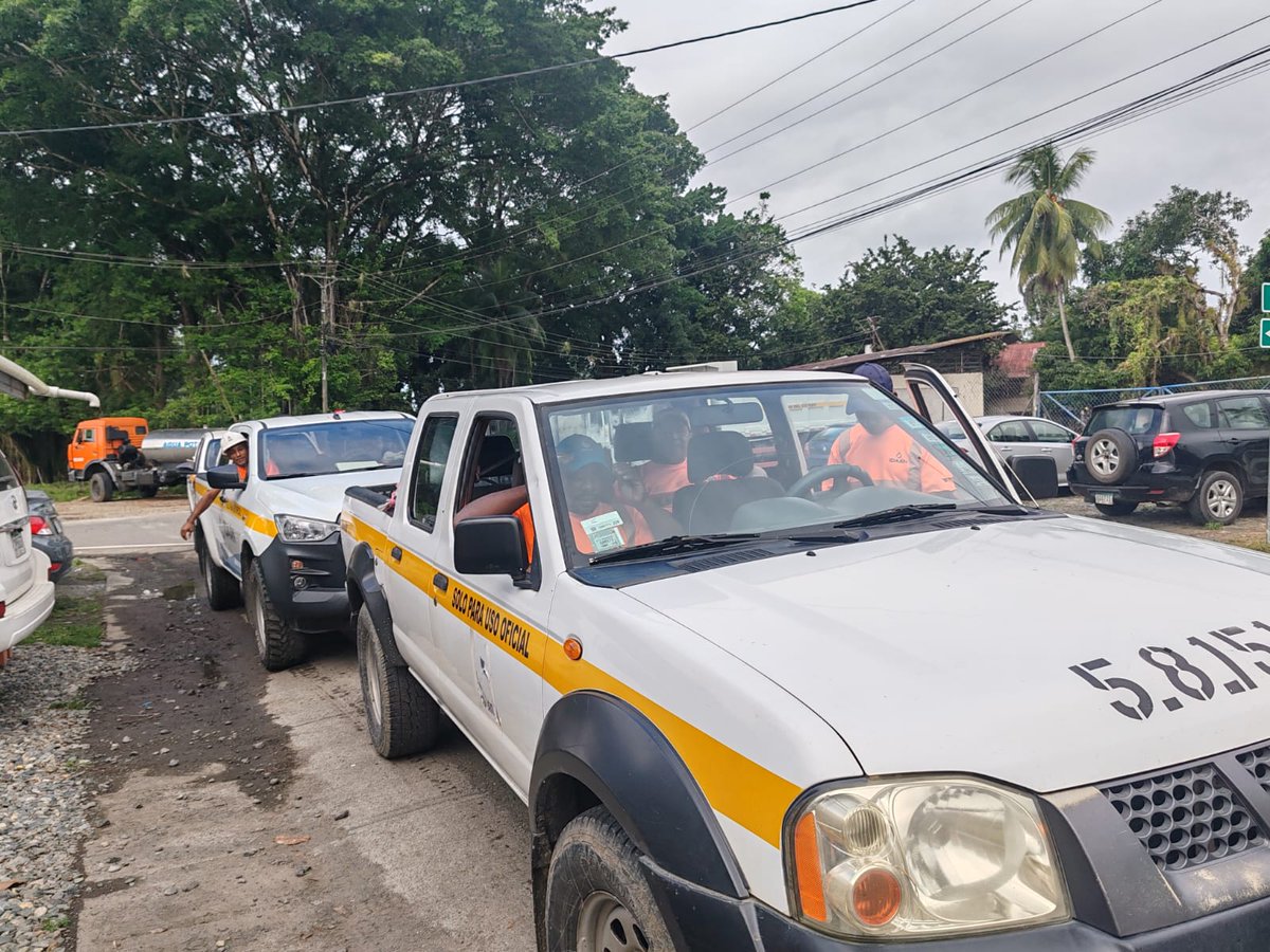 IDAANinforma's tweet photo. 📍Bocas del Toro:👩‍🔧🛠️En Changuinola, fue un éxito el plan "Panamá sin Fugas" desarrollado por dos días en el área de Finca 4:

✅Se detectaron y repararon 14 fugas puntuales de ½" a 4".

✅Se realizaron dos interconexiones de 4".

✅Se eliminaron y taponearon tuberías de 2" que estaban sin funcionamiento.

✅Se repararon 10 conexiones domiciliarias de ¾ y 1".