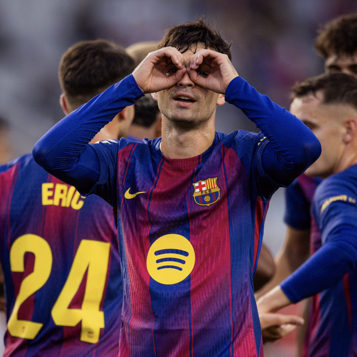 BarcaFem's tweet image. 🗣️ Aitana Bonmatí: “My favorite player is Pedri. For me, he’s a top footballer who is very undervalued in terms of awards. He contributes so much to his teams. Barça’s and Spain’s midfield is crucial, and you notice when he isn’t there. Pedri is fundamental.”
 
— @ellarguero