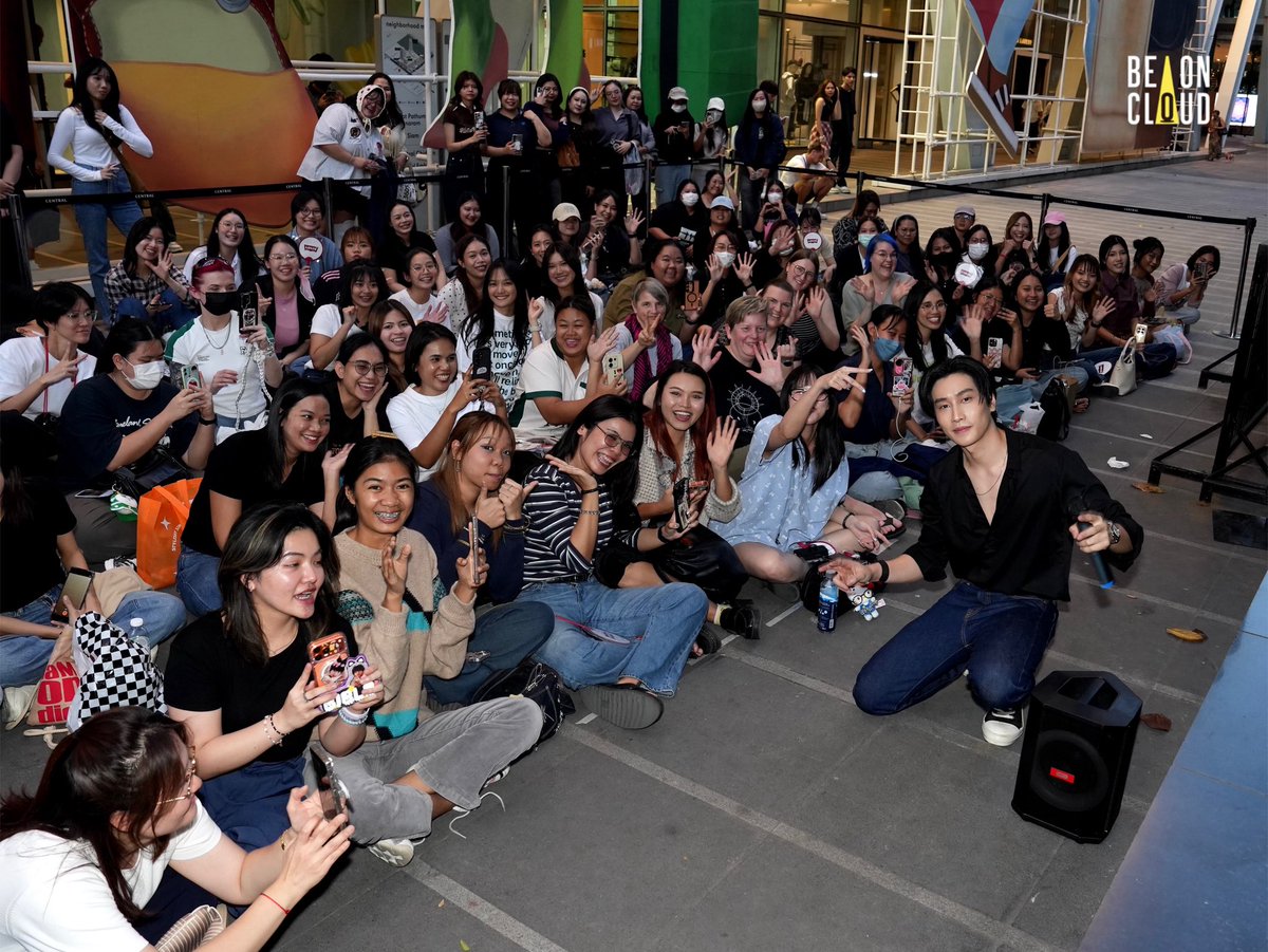 beoncloud_th's tweet image. ขอบคุณกำลังใจจากแฟน ๆ ที่ส่งให้ ไบเบิ้ล ที่งาน Levi’s® Blue Tab™ Community Event - A NEW SHAPE OF BLUE ในวันนี้มาก ๆ นะคะ 🙏🏼

#LevisBlueTabxBible
#LevisBlueTab #LevisTH