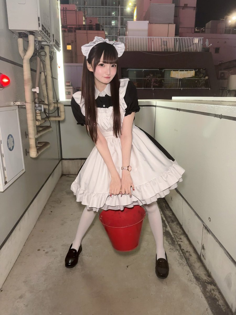 maid_berry1's tweet image. お掃除だってがんばります！