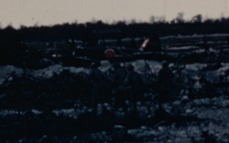 zero2152c's tweet image. プロペラは茶褐色・スピナーは無塗装
この五二型はアメリカ軍のカラー映像に写っているので、それを参考にしてみました。胴体の斜め帯と尾翼の部隊符号が黄色である事もこの映像から判断できます。