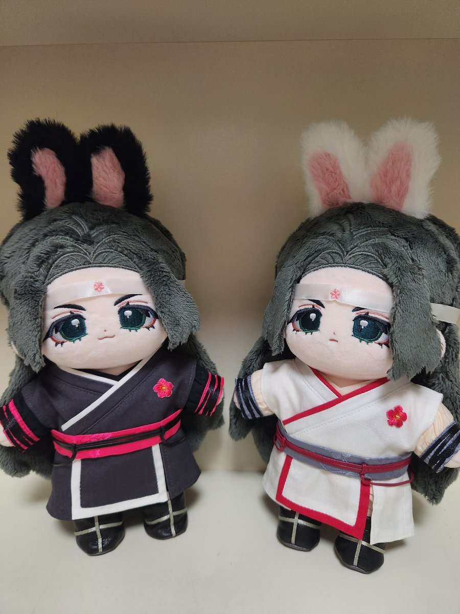 천사님의 은혜로 겟한 매화중렙 최고로 예쁨
#흑묘사숙 #백묘사숙 🐰