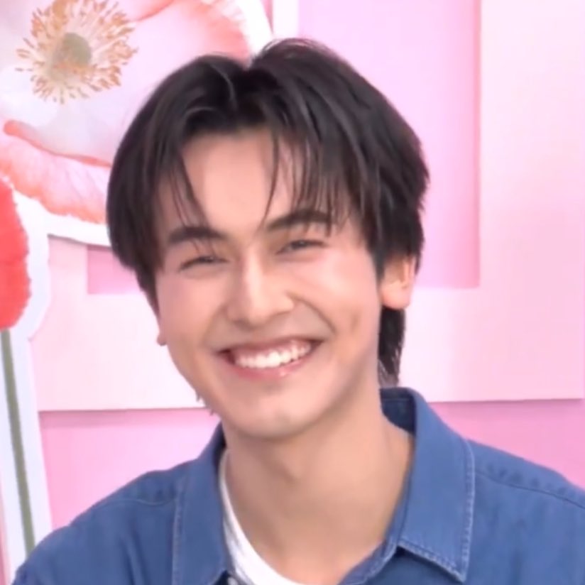 AllAboutGorn's tweet image. ก่อนจะนับถอยหลังสู่ gorn’s ROOM CONCERT
ทางบ้านอยากชวน USERs ส่ง message หาคนเก่งของเรา ไม่ว่าจะเป็นการบอกรัก ความรู้สึกหรือให้กำลังใจกรในการเตรียมคอนเสิร์ตครั้งนี้ ผ่านแฮชแท็ก #OurHeartsOnGornsJourney

มาบอกรักกรกันเยอะๆน้า (อย่าลืมติดแท็กด้วยน้า)🩷

#PROXIEGorn #PROXIEth