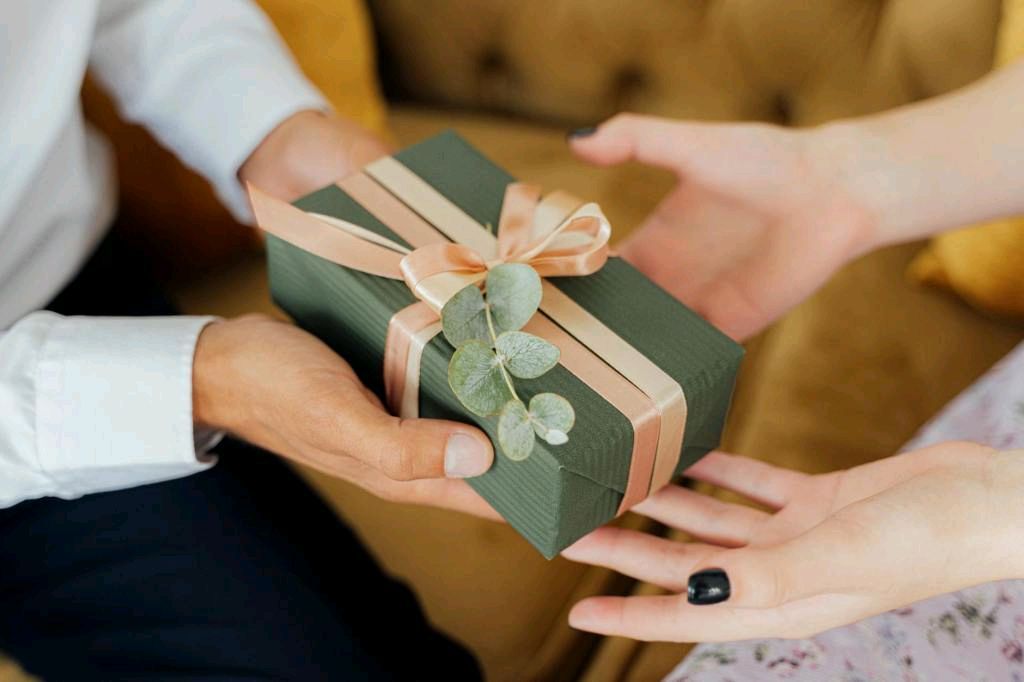 KellyReportBlog's tweet image. Struggling with gift ideas? Check out the ultimate gift guide for mums — thoughtful ideas for Christmas and beyond!

thekellydianereport.co.uk/2025/11/12/the…
.
.
.
.
#GiftGuide #ChristmasGifts #ForMums #ThoughtfulGifts #HolidayShopping