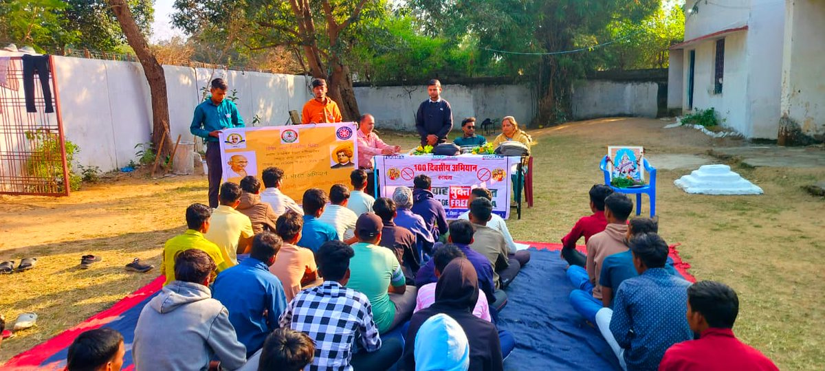 CCgpvs's tweet image. NSS के 7-दिवसीय कैंप में ढोडी कोना, पचावल ग्राम में बाल यौन शोषण पर विस्तृत संवाद कर शिक्षा एवं स्वास्थ्य संबंधी तथ्य संकलित किए गए।  बाल विवाह,बाल श्रम,बाल यौन शोषण और तस्करी पर बातचीत,साथ ही पीड़ित परिवार से तथ्यात्मक बातचीत की गई। 
@JustRightsfound