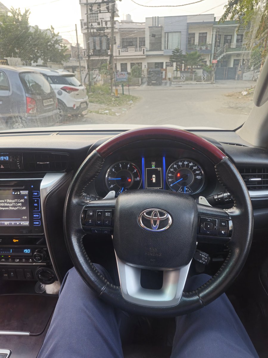 dhillonavdeep1's tweet photo. Own Your World! Toyota Fortuner is quite a butch and rugged SUV in its class with unmatched quality, durability and reliability. The 2.8L diesel with 177 horses has stellar pull and has kick back effect too. Even in Eco mode, the performance is sufficient and pulls very nicely! https://t.co/DmmXB6wyC4