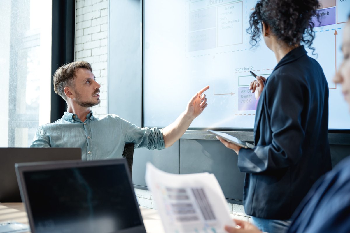 ComplyAdvantage's tweet image. Agentic AI is changing the game, empowering human analysts to focus on higher-value work while improving customer due diligence and onboarding. This helps #AML teams grow efficiently and stay ahead of financial crime.  

okt.to/yvDIN0