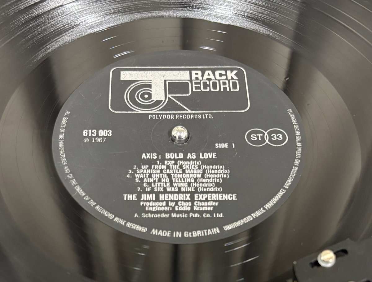 NISHIta1170104's tweet image. 🙇
本日の締めは
Jimi Hendrix Experience『Axis: Bold As Love』UK盤1967年mono、UK盤1967年stereo、UK盤1973年stereo
A-1の&quot;EXP&quot;はstereoとmonoでテイクが違うけどどっちもカッコイイ😊
&quot;Little Wing&quot;はmonoかな👍

NAGAOKA MP-MONO 0.7mil MP700
#analog #rock #jazz #レコード #オーディオ #audio