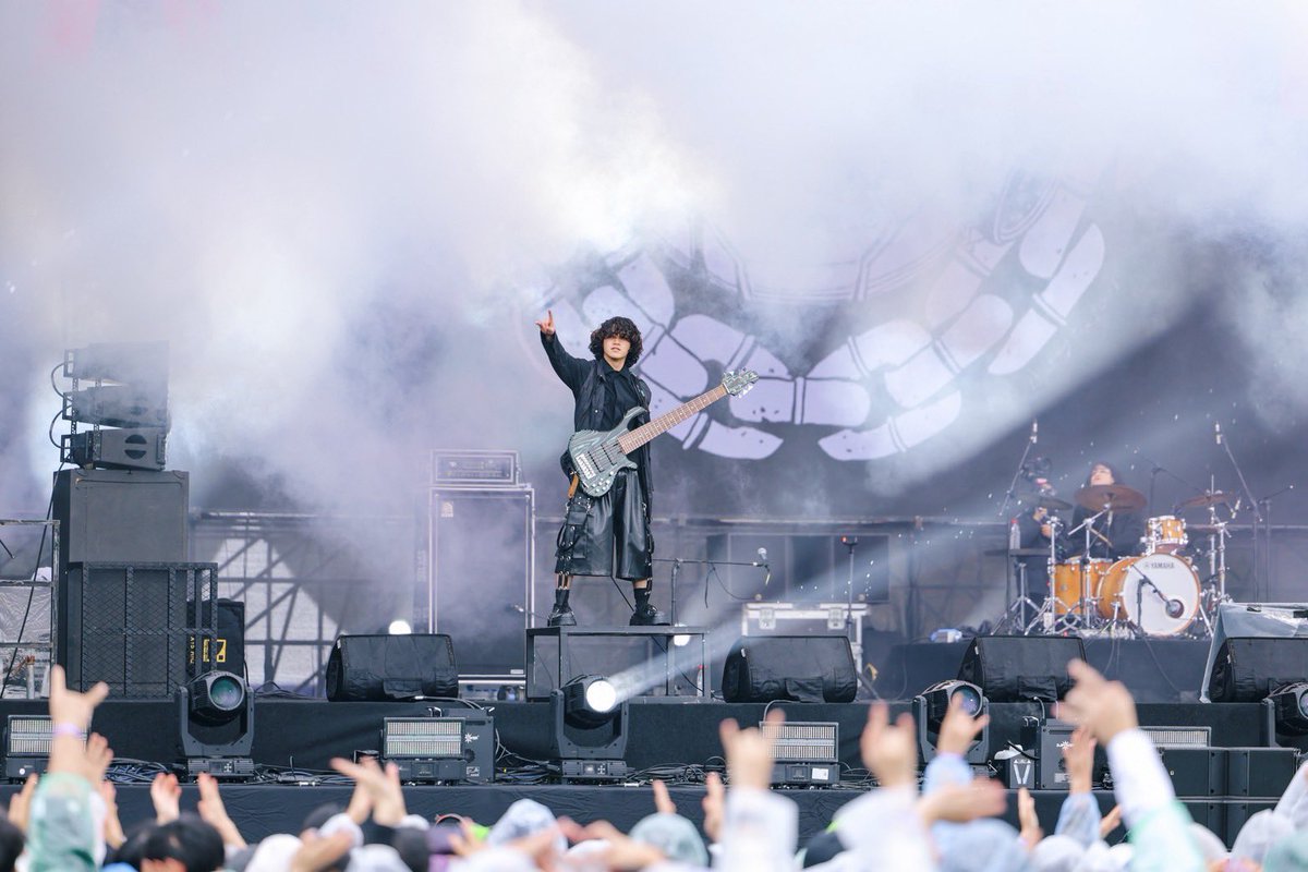 🔹GIG🔹
Thank you for coming to the “Spring Wave Music and art festival" in Wuhan 🙏️☺️

 It was an amazing place, amazing cheers, and an absolutely amazing time‼️
Thank you, Wuhan! See you again🤘

🚗ASTERISM Live Tour 2026 "Untitled"🛩️
🎫(For Japanese)l-tike.com/asterism/