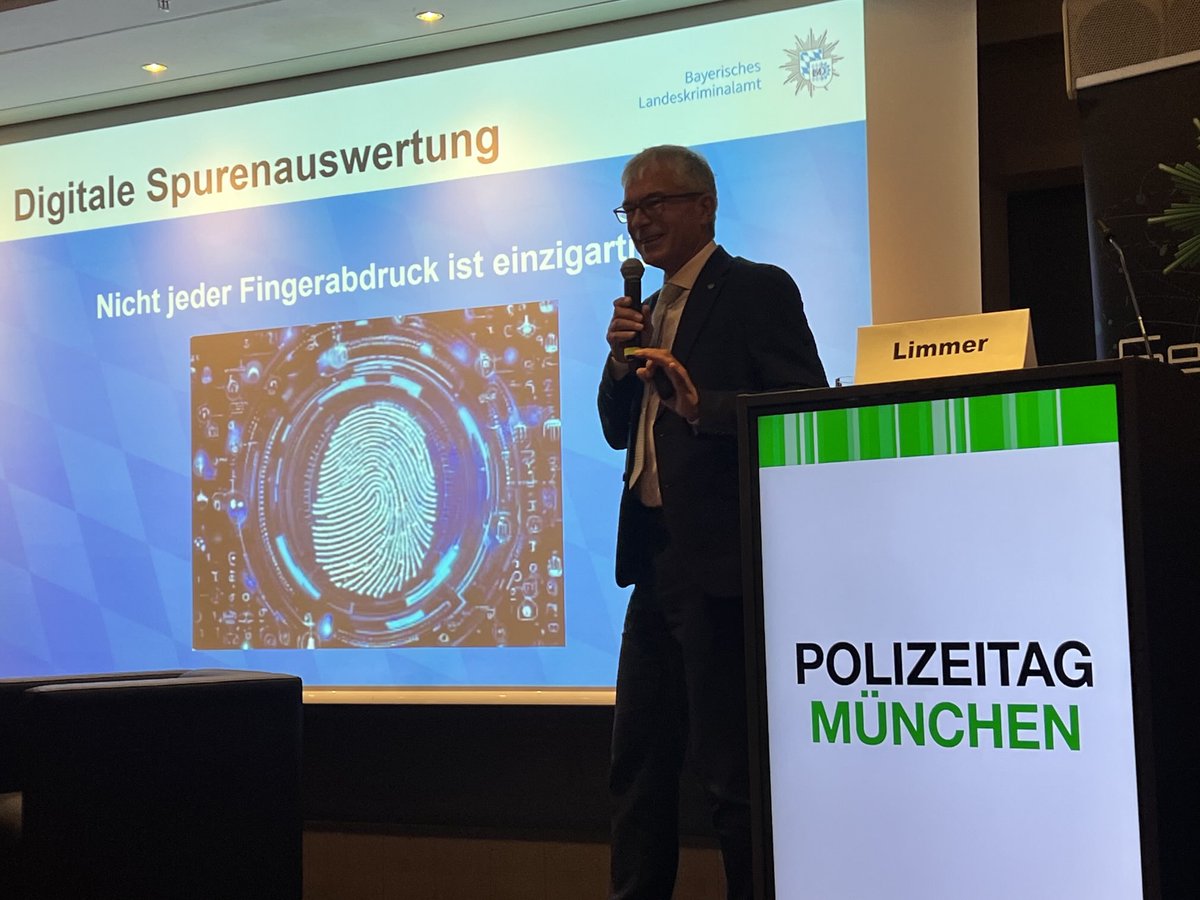 Uwe Proll tweet media