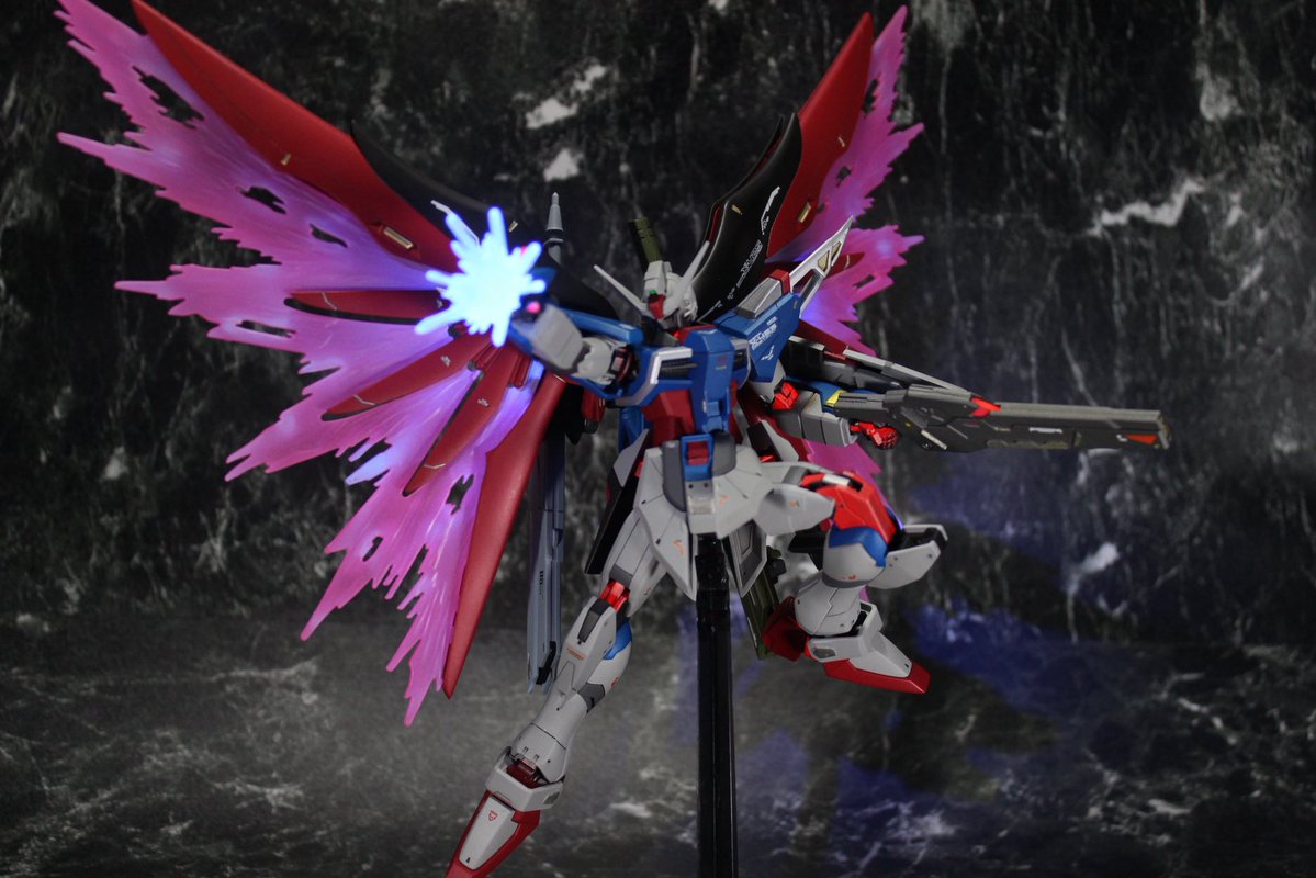 okura_modeling's tweet image. #過去作を擦りまくれ
照らすと光る系の作例にハマったきっかけ