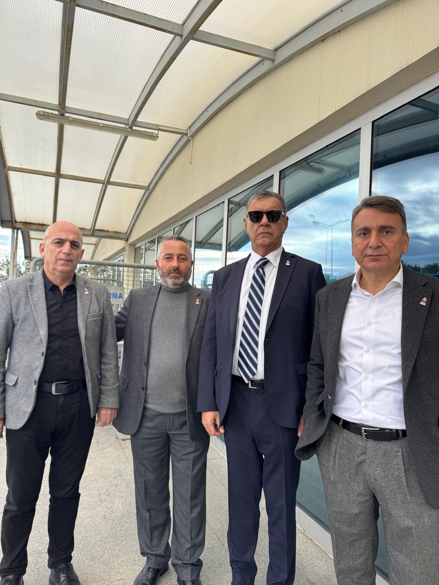 Dün yine bir mahkeme salonundaydık, Silivri’de. Fatih Altaylı’nın duruşmasında.
Bu aralar bazı avukatlardan daha çok duruşma takip ediyoruz. Hukukçu değilim; ben meseleyi sokaktaki vatandaşın gözünden değerlendireceğim. Vatandaşın hissiyatını anlatacağım.

Aldığı ceza hukuka