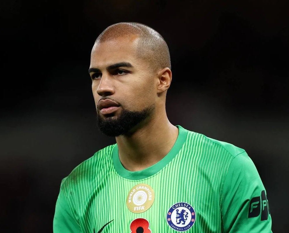 Bigi_Chima's tweet image. Zero international appearance at the age of 28 but na him talk pass 😂

World cup is fast approaching, you&apos;ll sit at home and watch other excel with their country