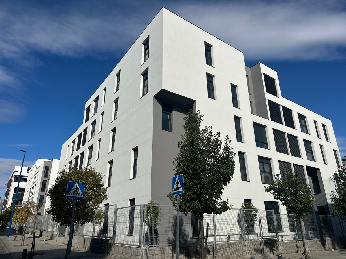 ➡️ El equipo de Gobierno PP-ULEG presenta su Estrategia de Vivienda Municipal: se promoverán cerca de 4.500 viviendas en distintas fases
🏡 Se llevará a cabo en proyectos a corto, medio y largo plazo, tomando la vivienda pública como núcleo vertebrador
🏘️ Se construirá vivienda