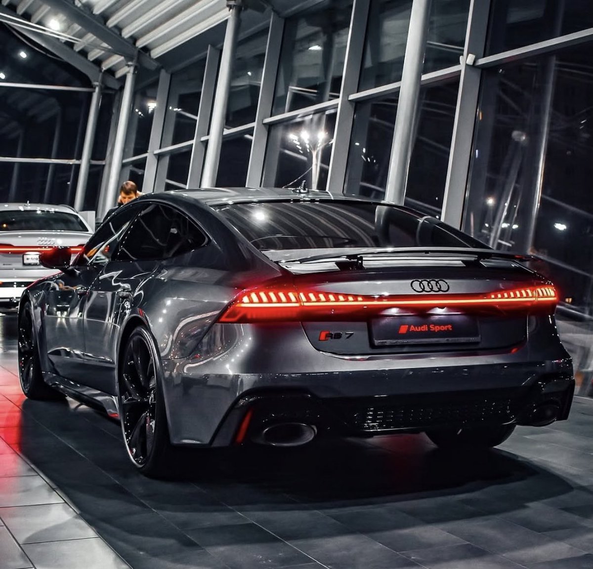 LUX Cars tweet media