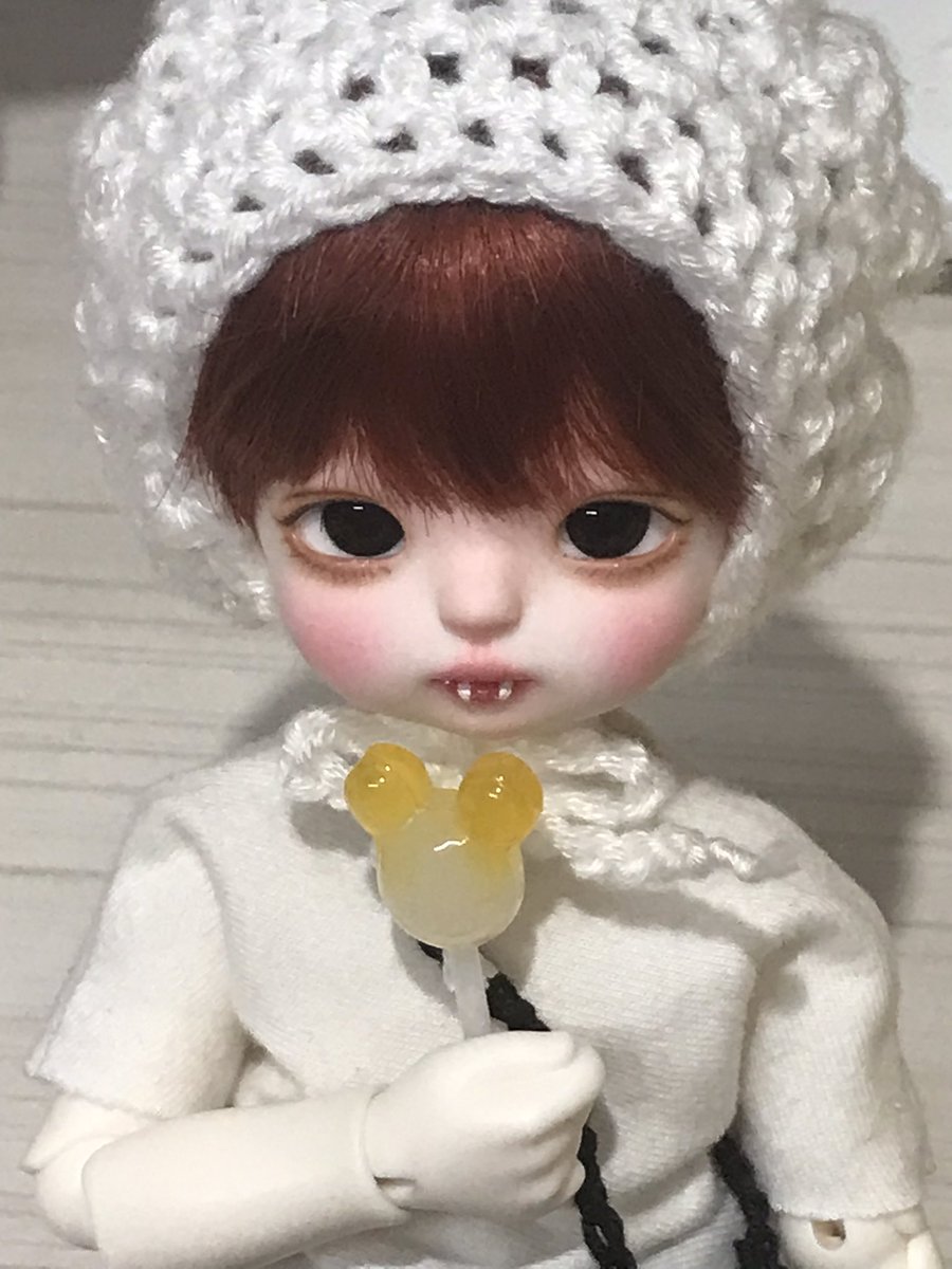 ppogeull's tweet image. (두 사진 다 무보정 일카입니다!) 
이 모자 만들어서 팔아볼려고 하는데 아직 결정을 못하겠어서ㅠ… 이거 판매하면 구매하실 분 있으실까 궁금해요!!🙈💕

P.S  아직 초보이고 손으로 만드는거라 완벽하지 못할수있어요! 가격은 얼마로 해야 좋을지 알려주세요🥺