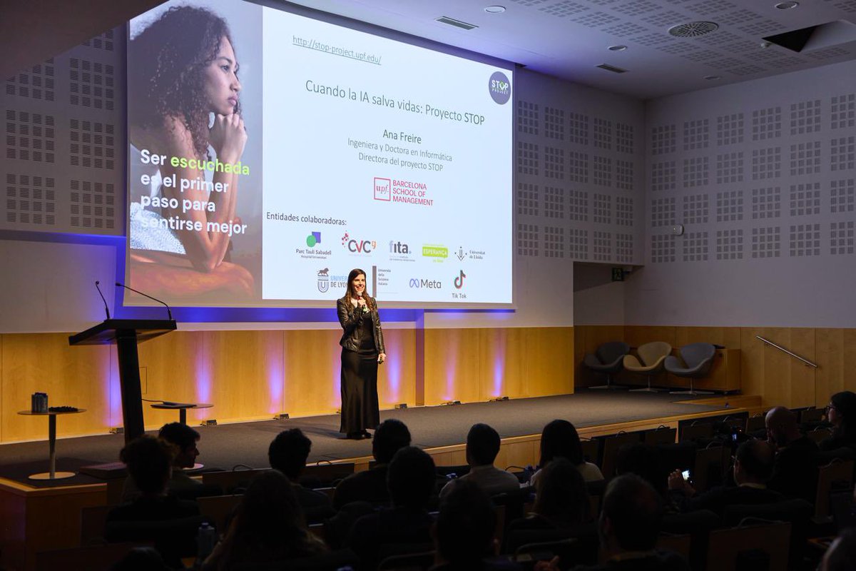 plainconcepts's tweet image. En “Cuando la IA salva vidas”, Ana Freire nos presenta STOP, un proyecto pionero que analiza de forma responsable datos en redes sociales para detectar señales tempranas de malestar y dirigir a personas en riesgo hacia canales gratuitos de apoyo emocional.🧠

#STechDay2025bcn 🚀