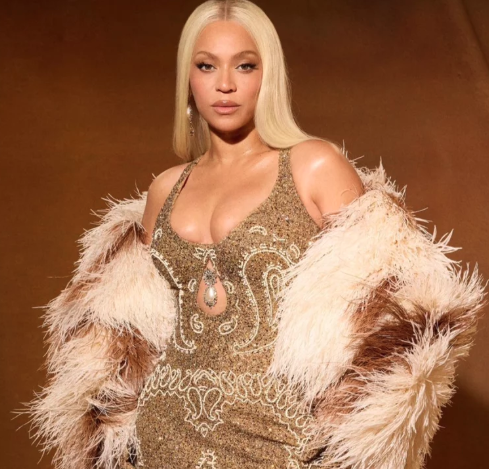 AboutMusicYT's tweet photo. Beyoncé is credited with changing the standard musical release day to Friday, with the surprise release of her album on Friday. https://t.co/Uh7IaFwAfD