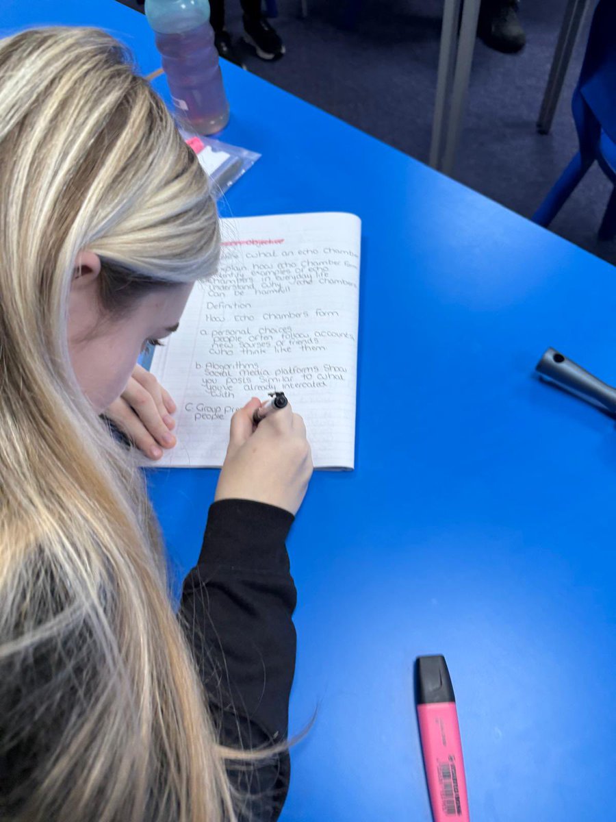 reintegreat's tweet image. 📢 This morning, as part of their Pixl Edge theory lesson, our Year 11 Group explored the important topic of communication and echo chambers! 🌐💬 They learned how these concepts impact our understanding and interaction with the world. 🙌✨ 

#PixlEdge #CommunicationMatters…