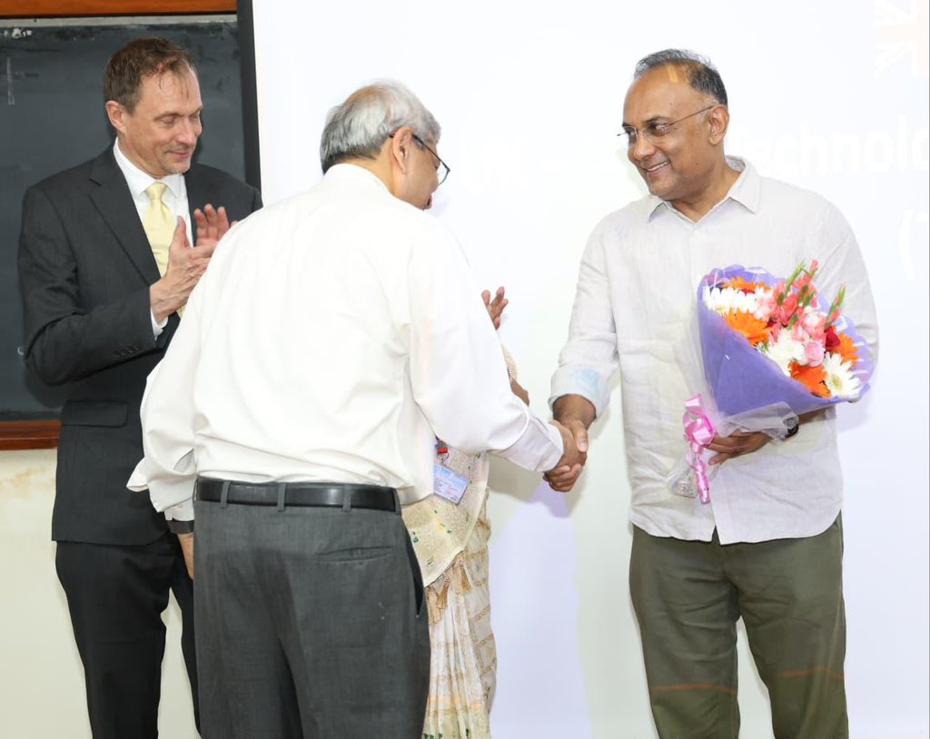 dineshgrao's tweet image. Honoured to inaugurate #BioSculpt2025 at IISc.
The partnership between IISc, the British High Commission, and the Henry Royce Institute (UK) sets a powerful new milestone in medical science.

This India–UK collaboration under Vision 2035 marks a significant leap in…