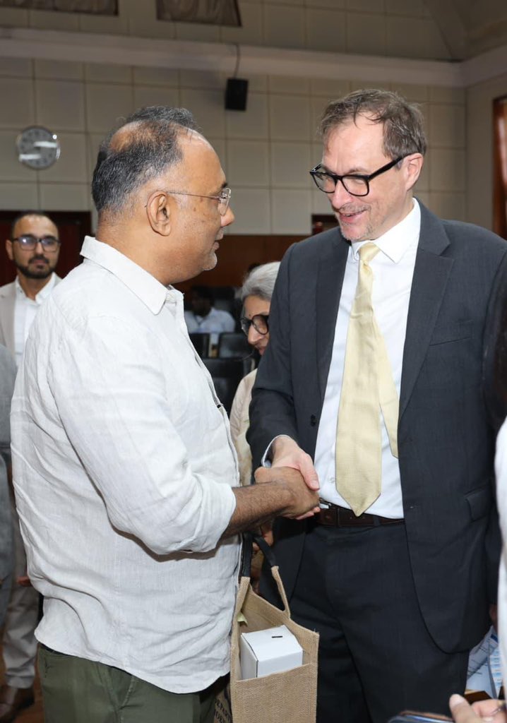 dineshgrao's tweet image. Honoured to inaugurate #BioSculpt2025 at IISc.
The partnership between IISc, the British High Commission, and the Henry Royce Institute (UK) sets a powerful new milestone in medical science.

This India–UK collaboration under Vision 2035 marks a significant leap in…