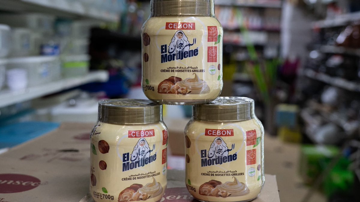 Malgré son interdiction en France et en Europe, la pâte à tartiner algérienne El Mordjene a multiplié sa production par dix et mis le cap sur le Moyen-Orient
l.bfmtv.com/x9z2