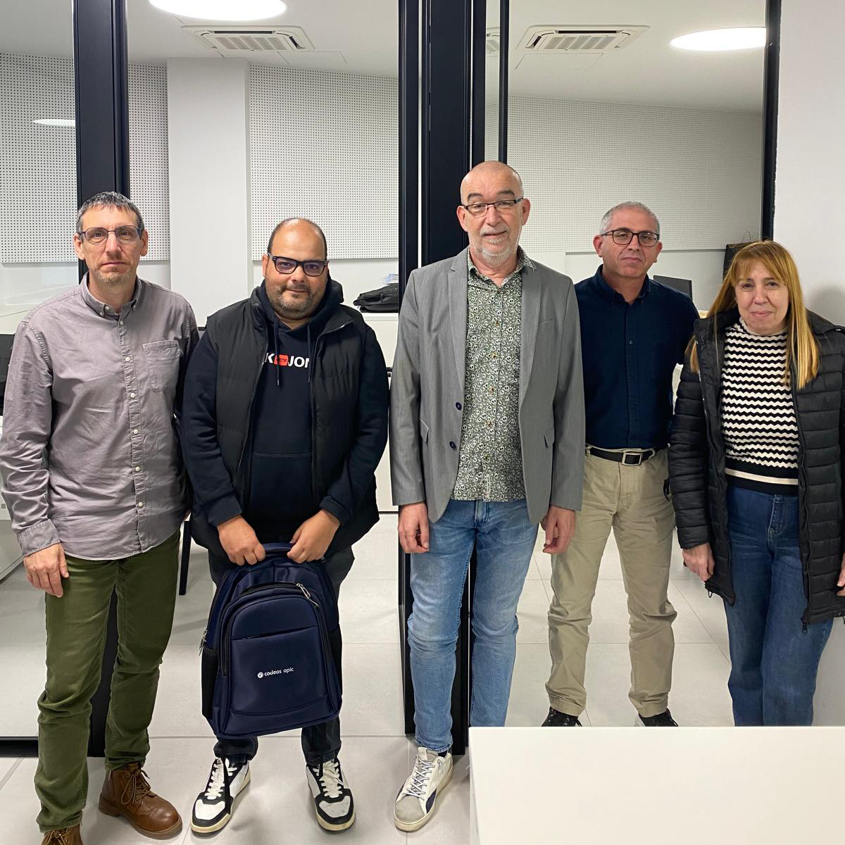 codeoscopic's tweet image. Nuestros compañeros Ismael y Esther visitaron Agroxarxa

Gracias Gerard, Santi y Sergi por mostrarnos como aprovecháis todo el potencial de #Avant2SalesManager y #Tesis

¡Ver vuestra forma de trabajar nos ayuda a mejorar!

#Codeoscopic #CodeoscopicWorkspace #AtencionAlCliente