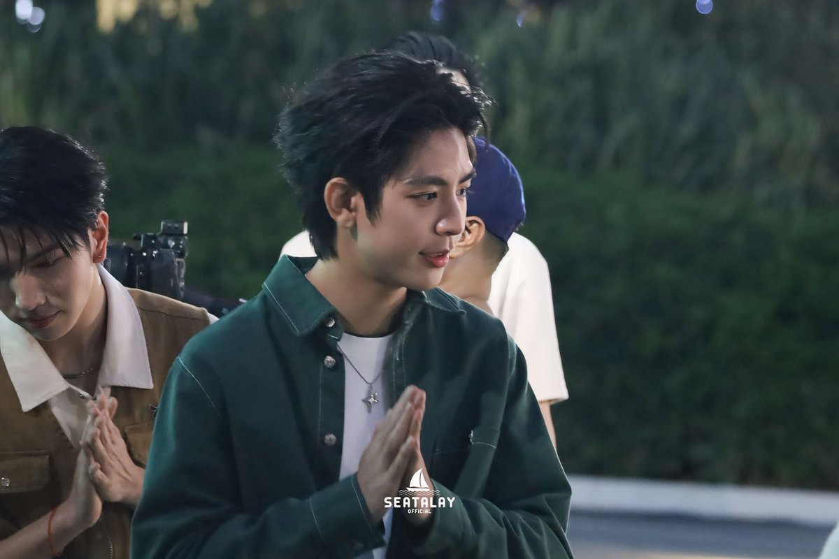 octobooing_'s tweet image. สีเขียวเหนี่ยวทรัพย์❌
สีเขียวเหนี่ยวใจ ✅✅

พี่ซีเดชผมเปิดผากคือที่สุดจริง ๆ หล่อมากก มารับผิดชอบใจนุ้ด้วยค่ะ ㅜㅜ

SEAKEEN ENJOY WITH OISHI 

#OishiClubxH2HGang 
♡ #sea_ta_lay | @sea_ta_lay 
#seakeen #ซีคีน