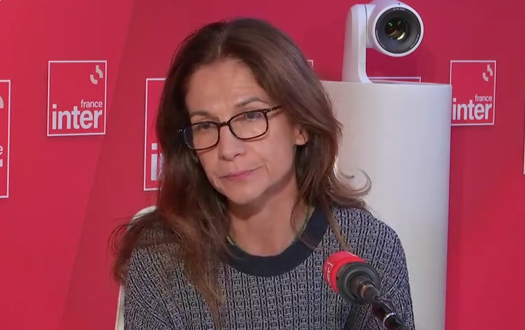 Casimir_Noir's tweet image. #JustineAtlan intervient souvent sur #Cnews, #SudRadio #Europe1 #FranceInter pour commenter le phénomène de la violence des ados sur les réseaux sociaux, le #cyberharcèlement, le #revengePorn et la #Pédocriminalité en général... 
Mais aussi à la #staracademy 🤩