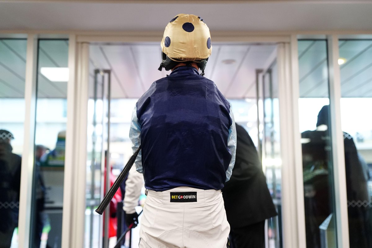 nickluck's tweet photo. "I sponsor jockeys, trainers and racecourses. Well, all that's going to stop"

Julian Head, founder of BetGoodwin, on his reaction to yesterday's budget and why he's been left so disappointed by racing's actions in the lead up: 

👇
https://t.co/YVOpzH7BnY