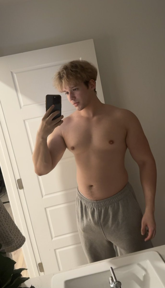 proteinale's tweet image. light arm workout